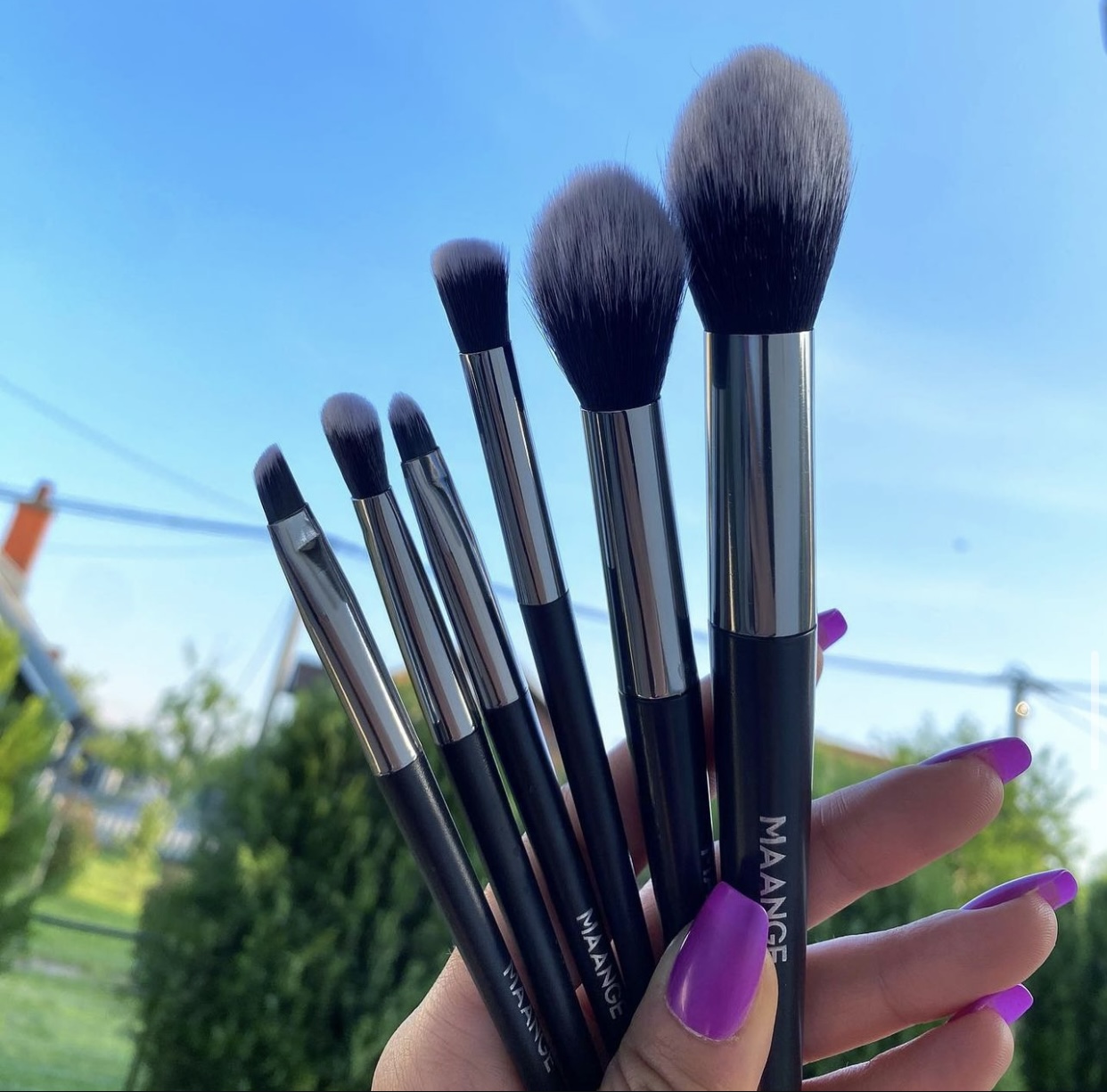 https://helena-webshop.zlaja.live/product-photos/58527f45-6ae0-4e1c-a754-68ced4a4d86a.jpeg