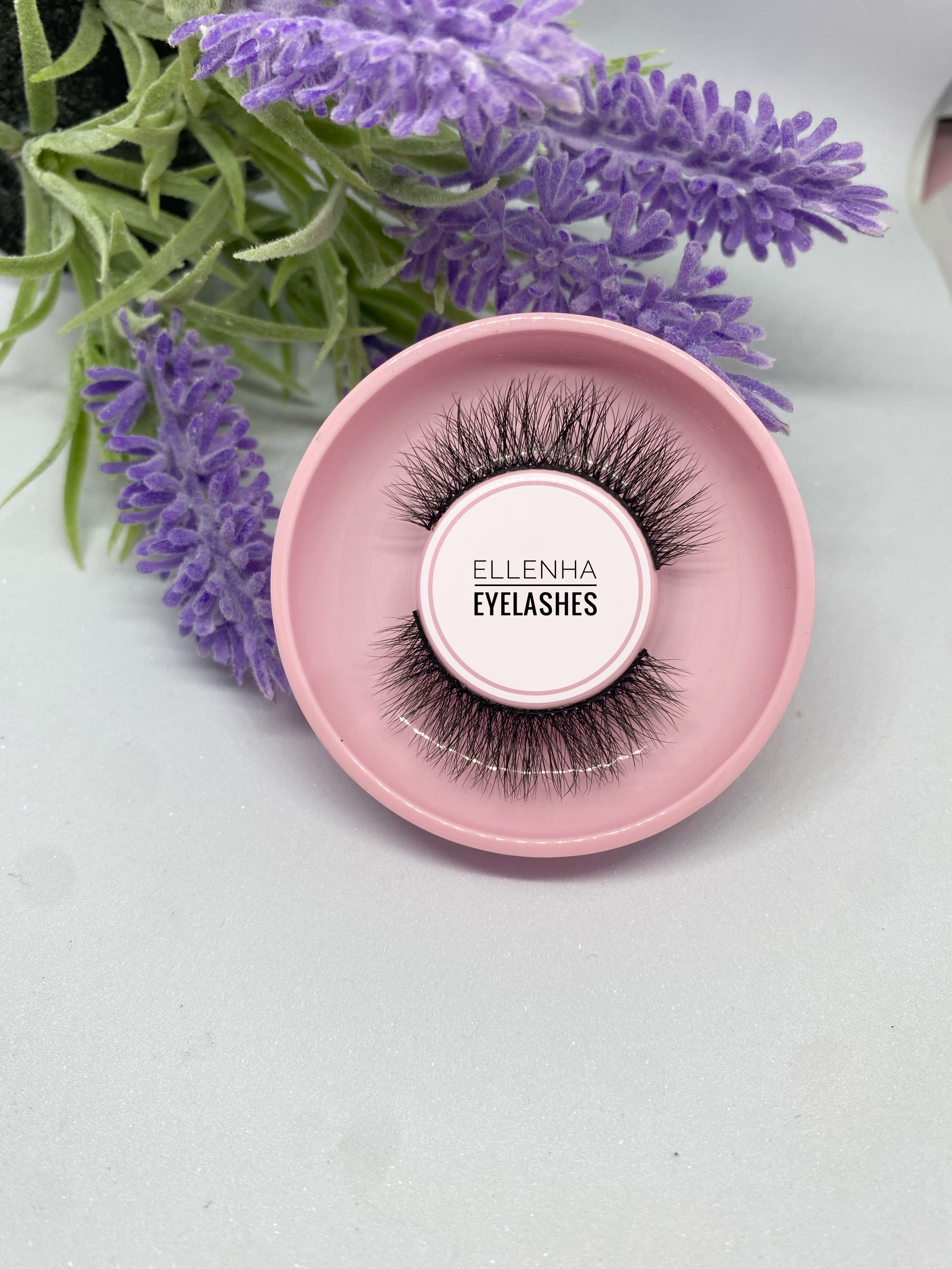 https://helena-webshop.zlaja.live/product-photos/7ad943e0-549c-4472-8d1e-728a48c7126c.jpeg